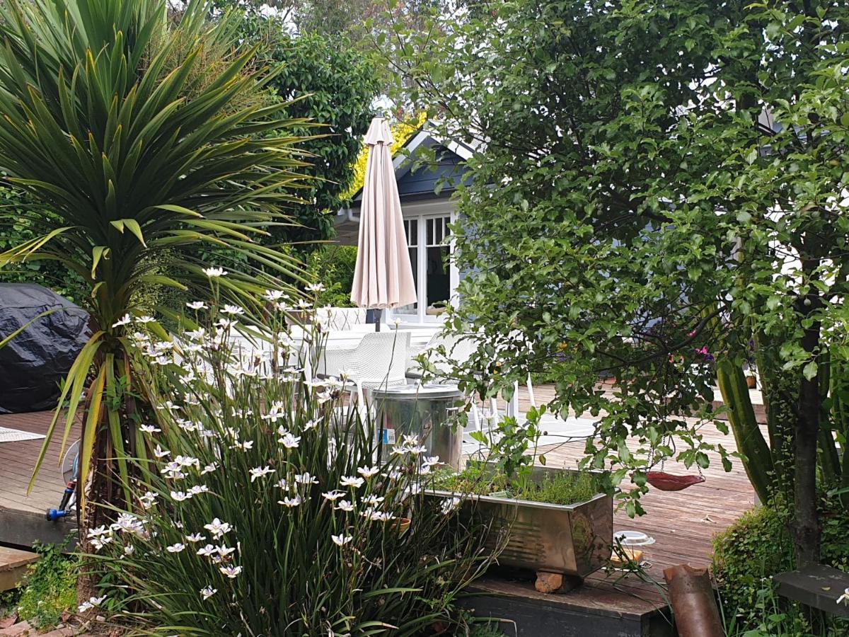 Cabins On Tudor Bed & Breakfast Motueka Buitenkant foto